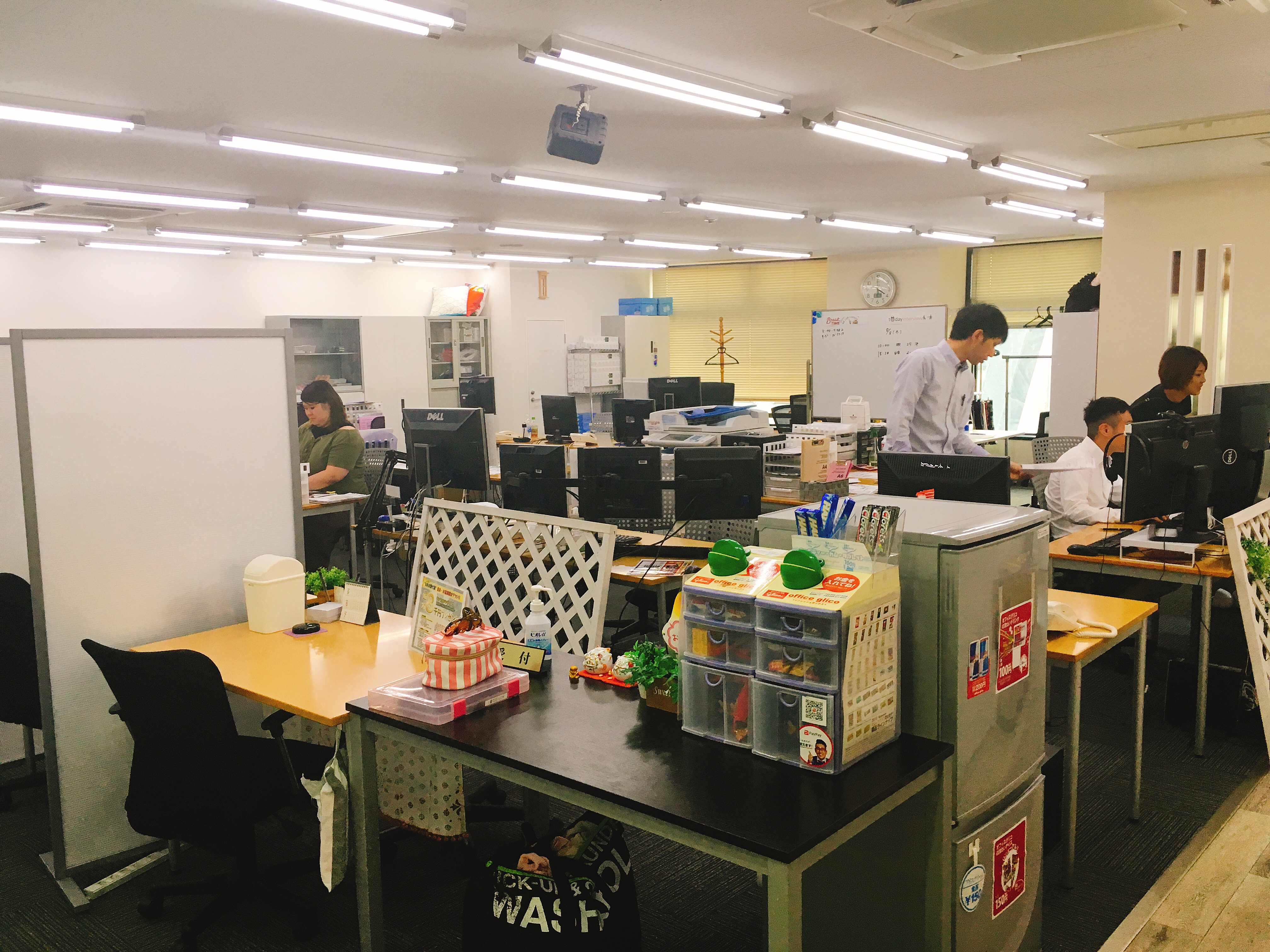 ポケットワーク横浜店オフィスの内部