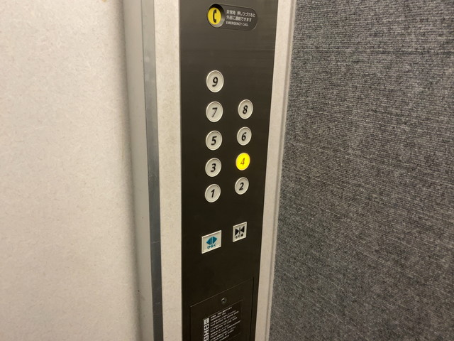 名古屋駅桜通口からポケットワークへの行き方⑥ エレベーターで4階へ