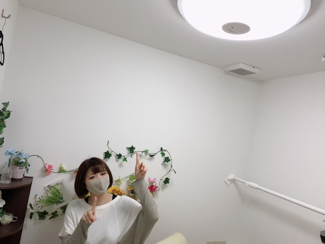 ポケットワーク札幌店チャットルームの天井・防音・エアコン設備