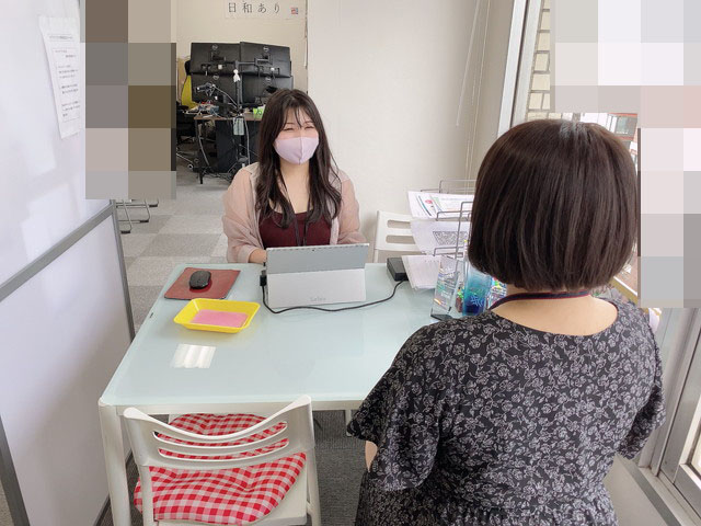 アスタリスク大阪梅田店の面接でチャット操作・着エロ説明動画を視聴